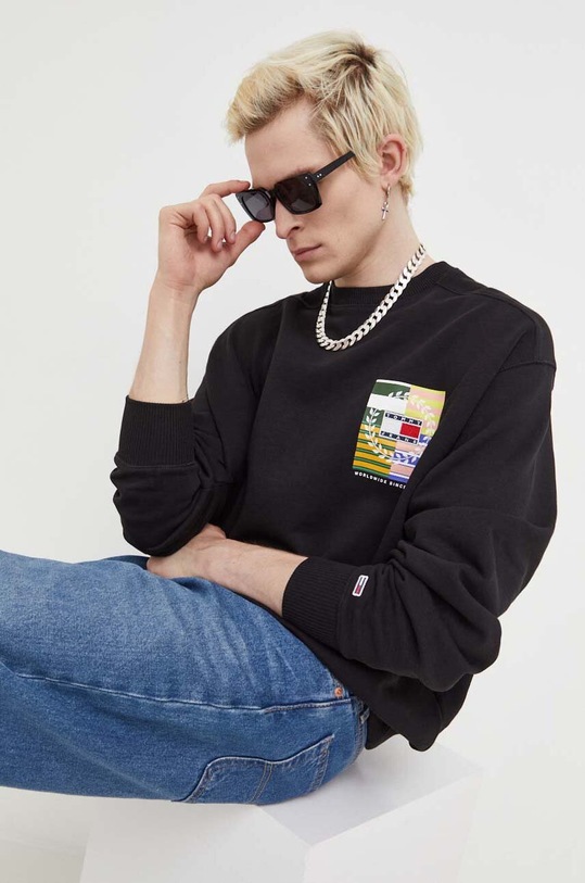 Βαμβακερή μπλούζα Tommy Jeans μαύρο DM0DM16808