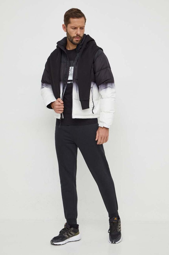 The North Face pamut melegítőfelső NF0A2ZWUO4M1 fekete AW23