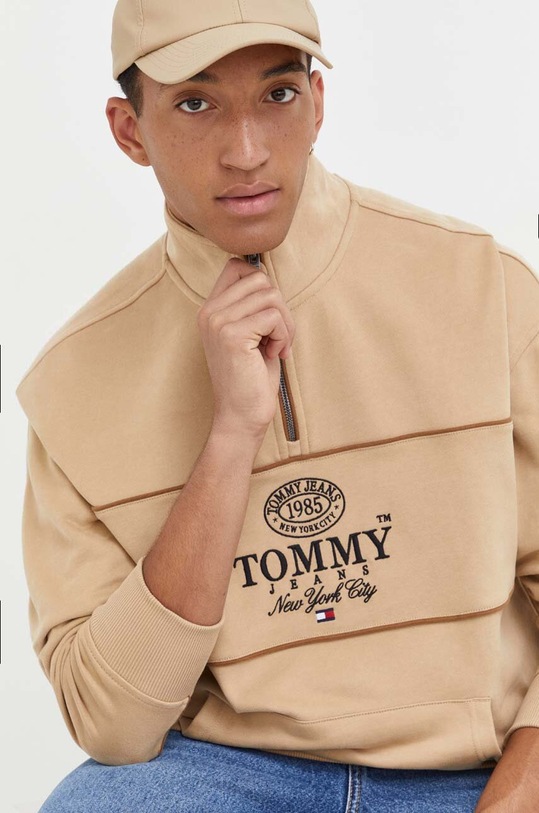 Βαμβακερή μπλούζα Tommy Jeans χωρίς κουκούλα μπεζ DM0DM17800