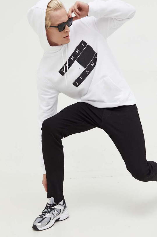 Μπλούζα Tommy Jeans DM0DM17911 λευκό AW23