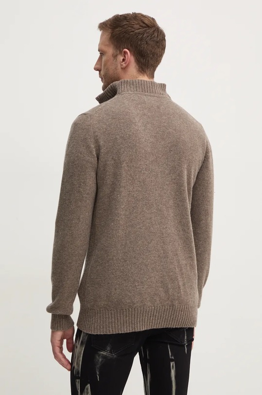 Дрехи Вълнен пуловер Barbour MKN0339 бежов