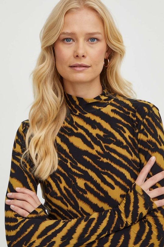 Majica dugih rukava Levi's slim smeđa A5920.0001