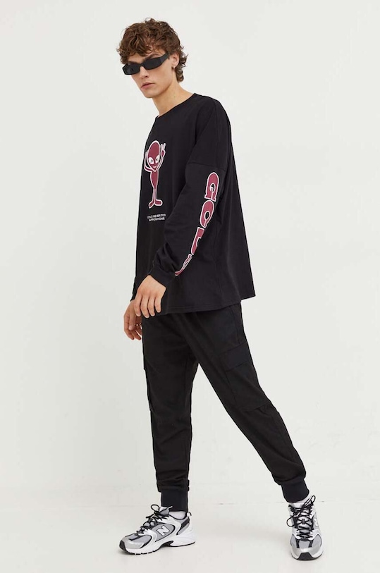 GCDS longsleeve bawełniany FW23M110189 czarny AW23