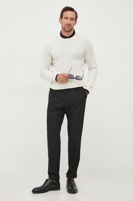 Vlněné tričko s dlouhým rukávem BOSS 50504063 černá AW23