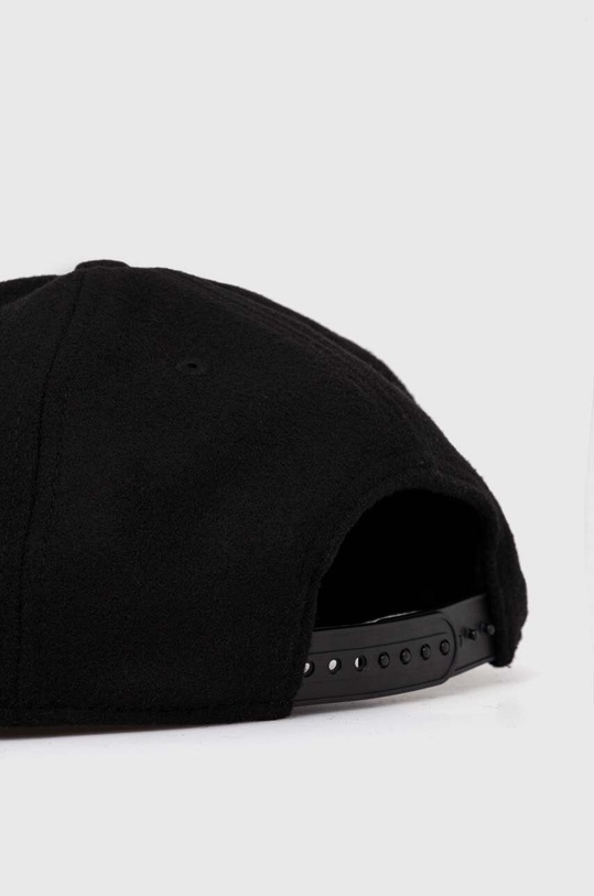 Akcesoria Superdry czapka z daszkiem W9010171A.02A czarny