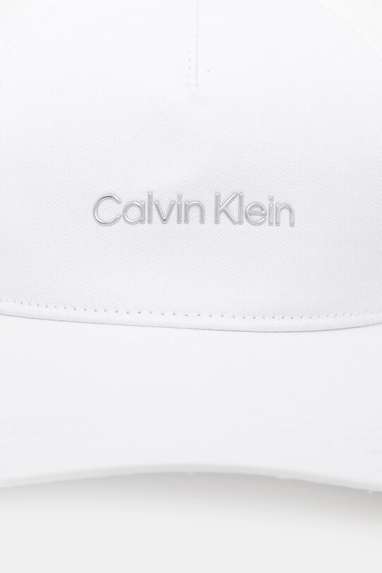 Bavlněná baseballová čepice Calvin Klein K60K610525 bílá SS25