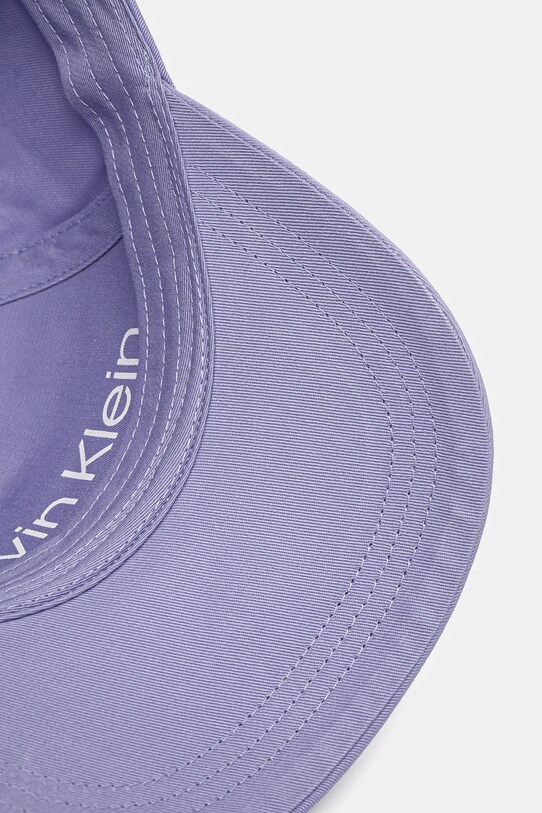 Bavlnená šiltovka Calvin Klein fialová K60K610525