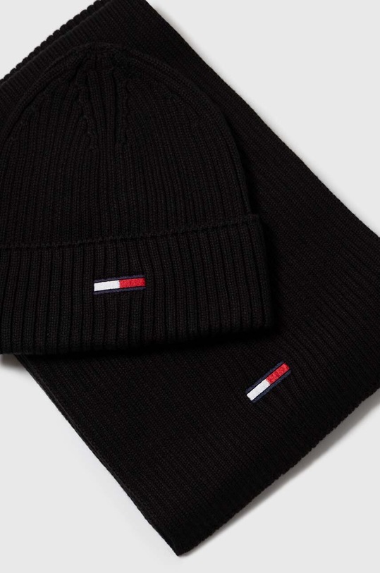 Шапка и шал Tommy Jeans черен AM0AM11677