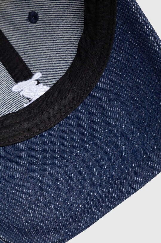 Akcesoria Levi's czapka z daszkiem bawełniana D7733.0003 niebieski