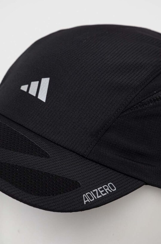 Шапка с козирка adidas HY0675 черен AW23