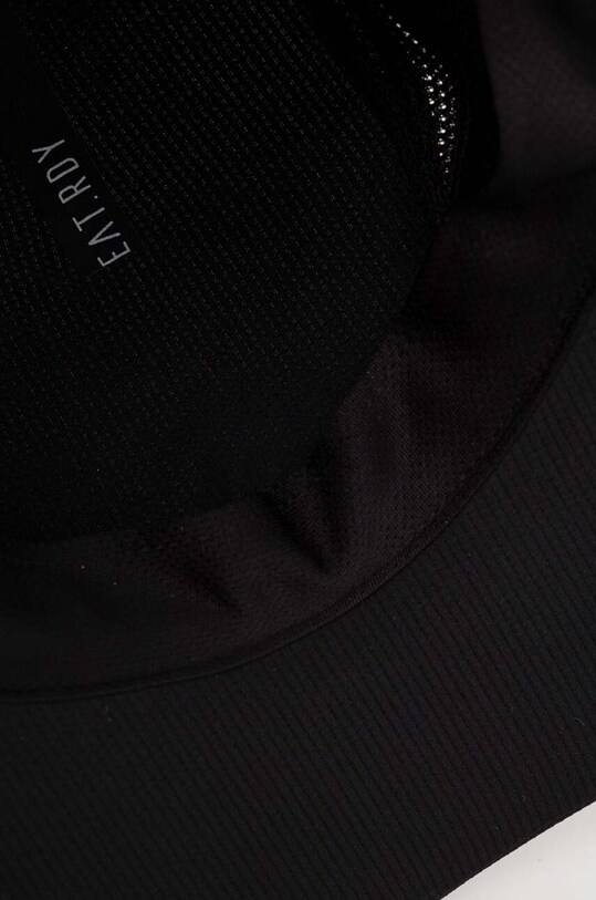 Шапка с козирка adidas черен HY0675
