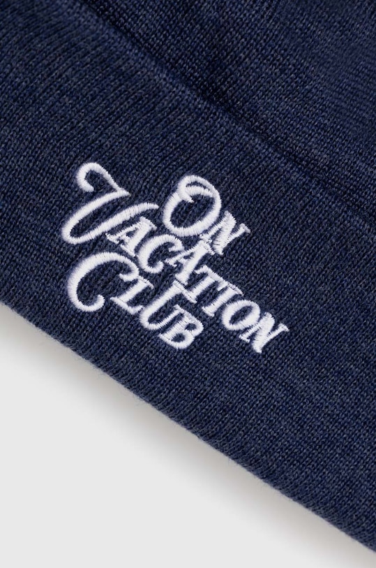 On Vacation czapka wełniana OVC.B20 niebieski AW23