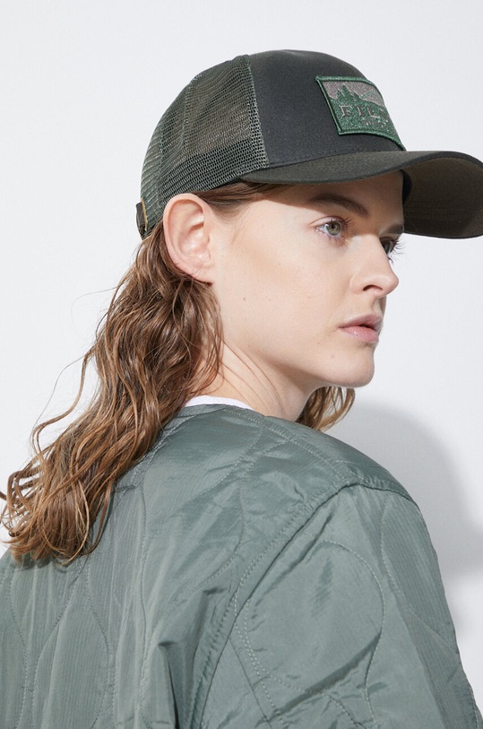 Filson baseball cap Logger Mesh Cap applique green FMACC0044