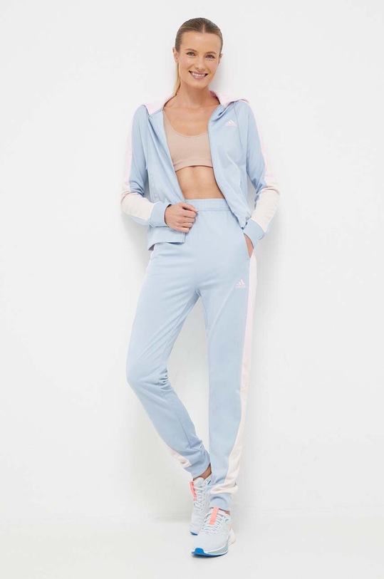 Спортивный костюм adidas аппликация голубой IJ8758