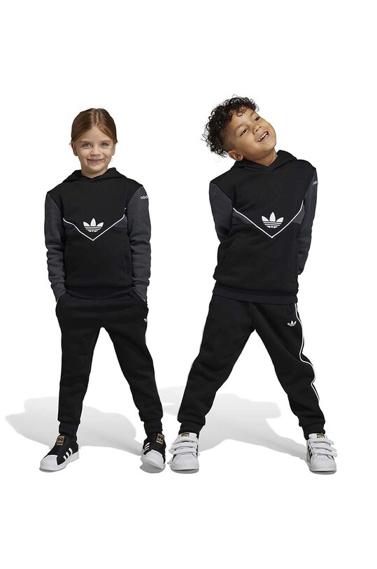 Παιδική φόρμα adidas Originals στάμπα μαύρο IB9910