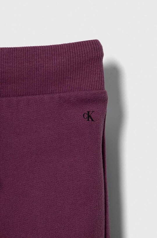 Otroška bombažna trenirka Calvin Klein Jeans bordo IN0IN00119.9BYX
