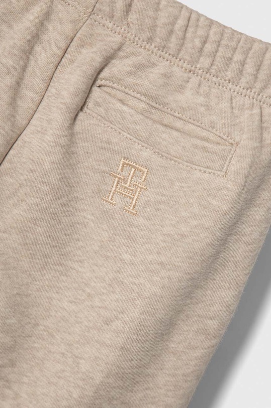Trenirka za dojenčka Tommy Hilfiger bež KN0KN01699.9BYX