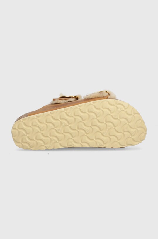 Birkenstock klapki zamszowe Arizona Big Buckle Shearling 1025441 brązowy