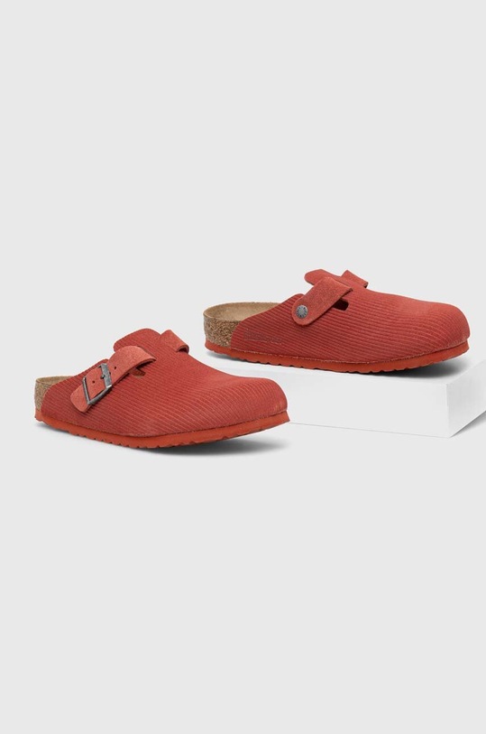 Παντόφλες σουέτ Birkenstock Boston Corduroy 1025645 κόκκινο AW23