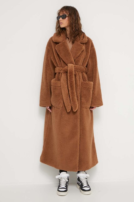 UGG płaszcz 1149930 brązowy AW23