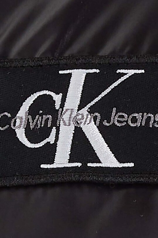 Дитяча куртка Calvin Klein Jeans чорний IB0IB01718.9BYX