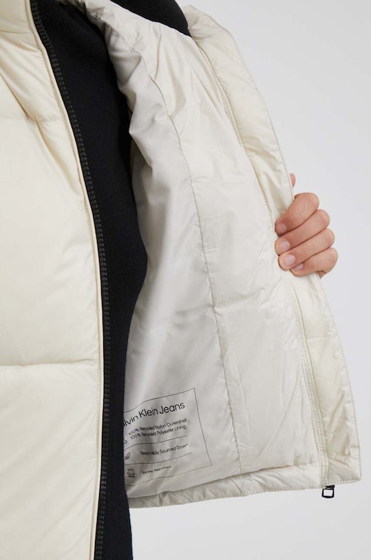 Páperová bunda Calvin Klein Jeans J20J221649