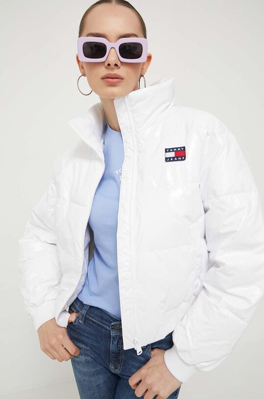 Jakna Tommy Jeans Planet friendly bijela DW0DW16098