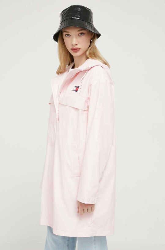 Tommy Jeans kurtka przeciwdeszczowa DW0DW15949 różowy AW23