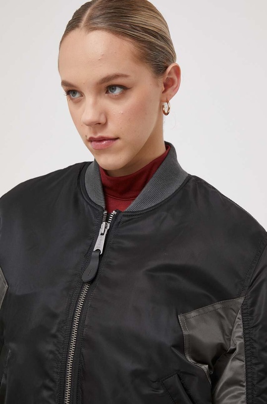 Alpha Industries kurtka bomber MA-1 Cyber Wmn czarny 108008.03