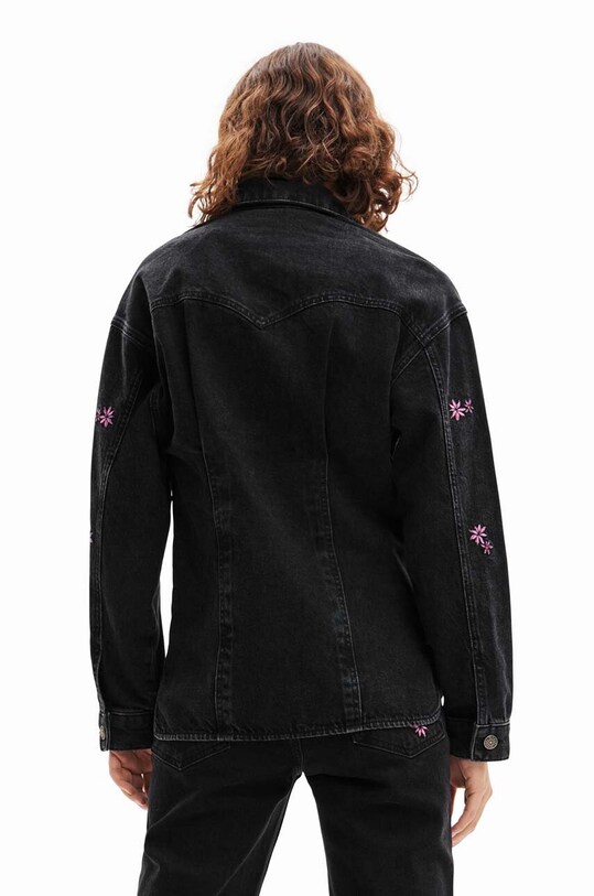 Desigual geacă din denim 23WWED33 WOMAN DENIM TRUCKER JACKET 23WWED33 negru AW23