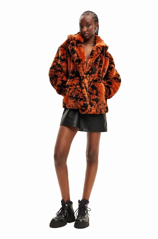 Desigual kurtka 23WWEW69 WOMAN WOVEN FAKE FUR pomarańczowy 23WWEW69
