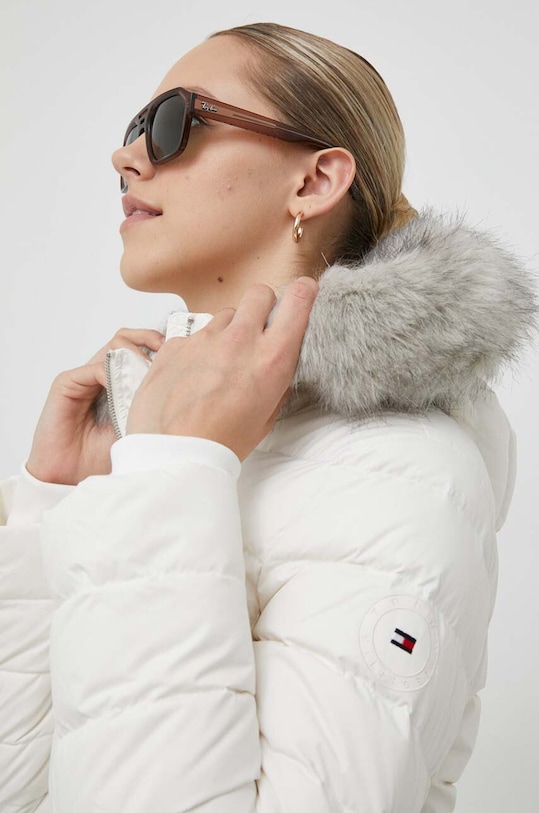 Tommy Hilfiger kurtka puchowa beżowy WW0WW39746