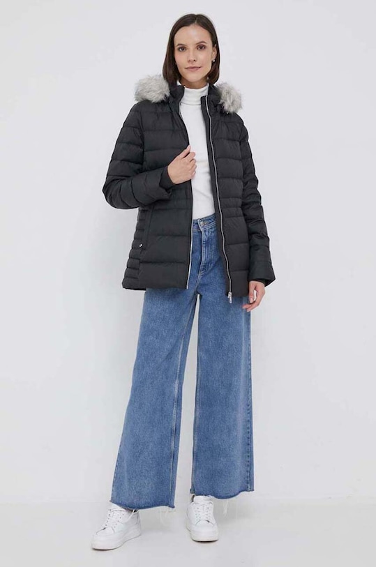 Páperová bunda Tommy Hilfiger WW0WW39746 čierna AW23