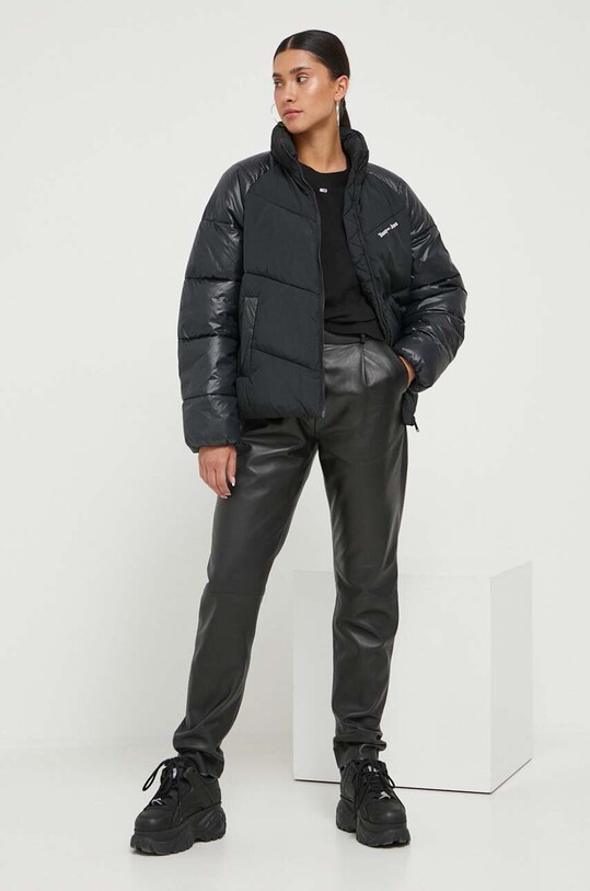 Bunda Tommy Jeans DW0DW16568 čierna AW23