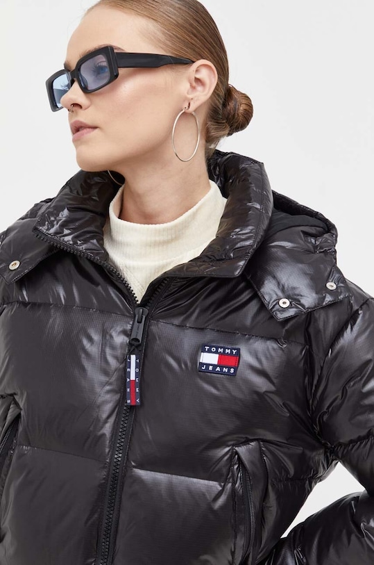 Tommy Jeans kurtka puchowa czarny DW0DW16572