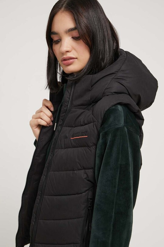 Superdry bezrękawnik czarny W5011560A.02A
