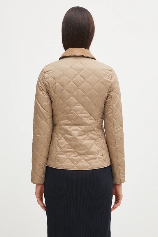 Abbigliamento Barbour giacca LQU1012 beige