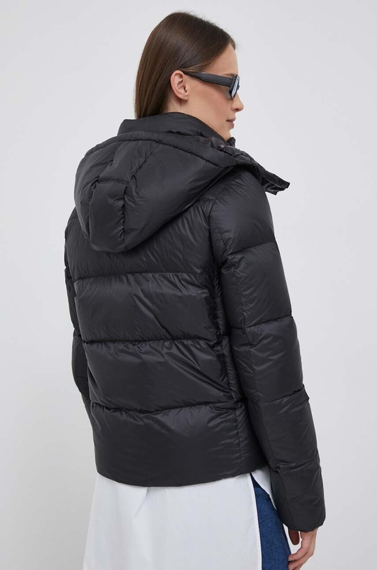 Odzież Calvin Klein Jeans kurtka puchowa J20J221646 czarny