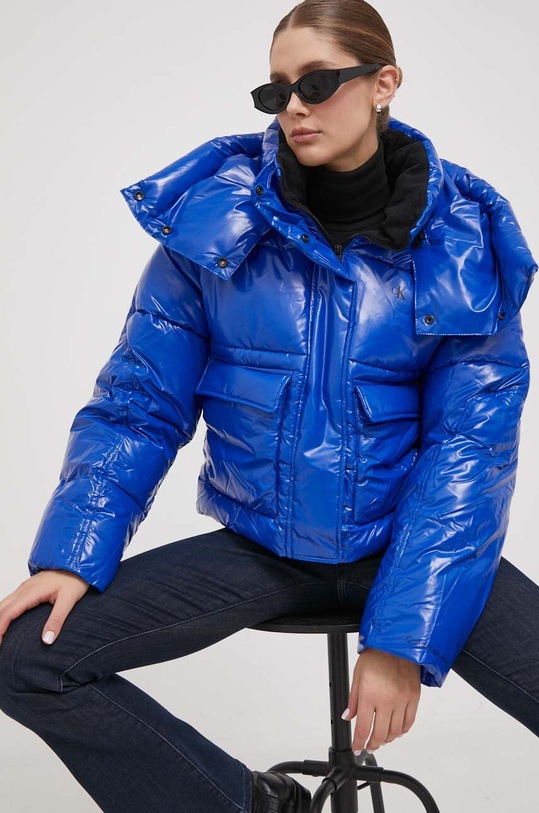 Calvin Klein Jeans rövid kabát szigetelt kék J20J221884