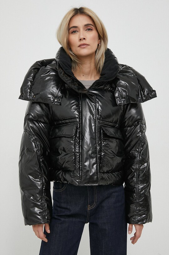 Jakna Calvin Klein Jeans Drugo črna J20J221884
