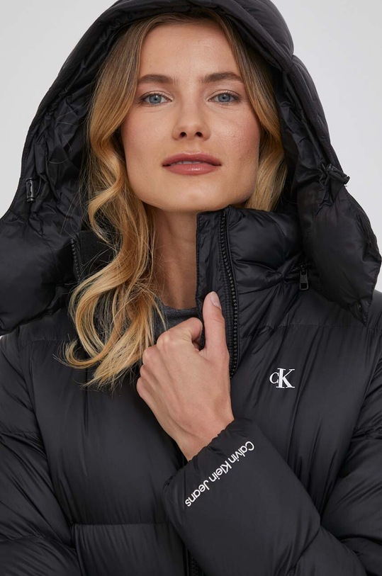 Пухова куртка Calvin Klein Jeans чорний J20J221892