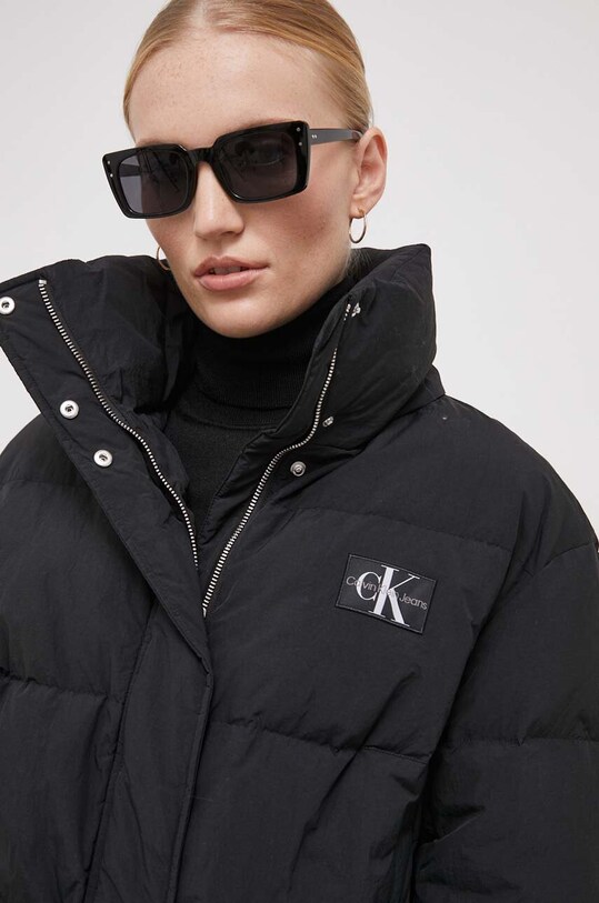 Pernata jakna Calvin Klein Jeans crna J20J222235