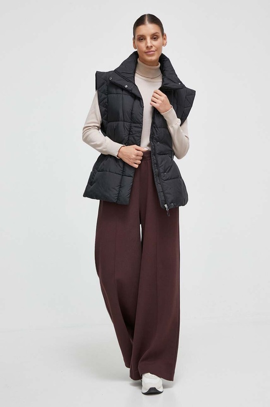 Casall bezrękawnik 22196 czarny AW23