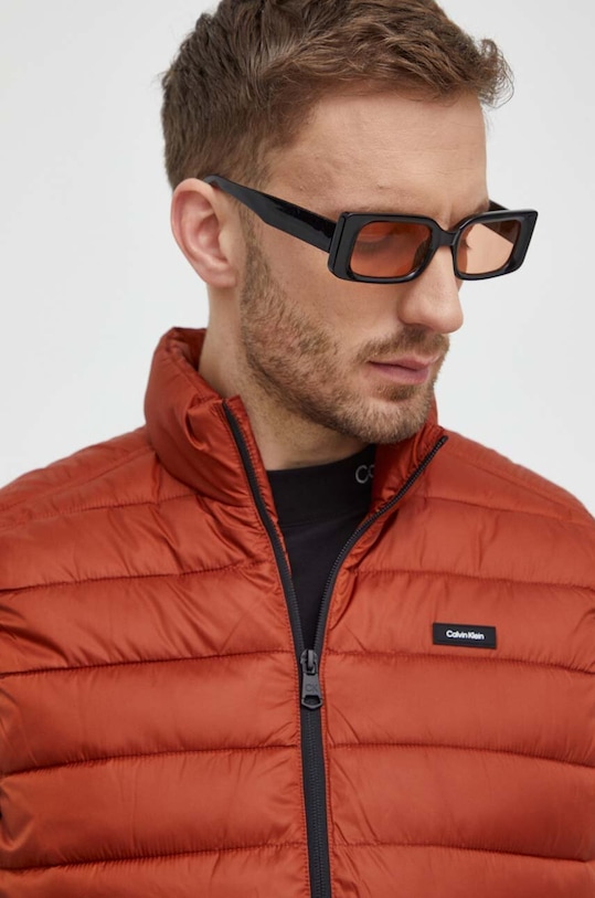 Αμάνικο μπουφάν Calvin Klein καφέ K10K108292