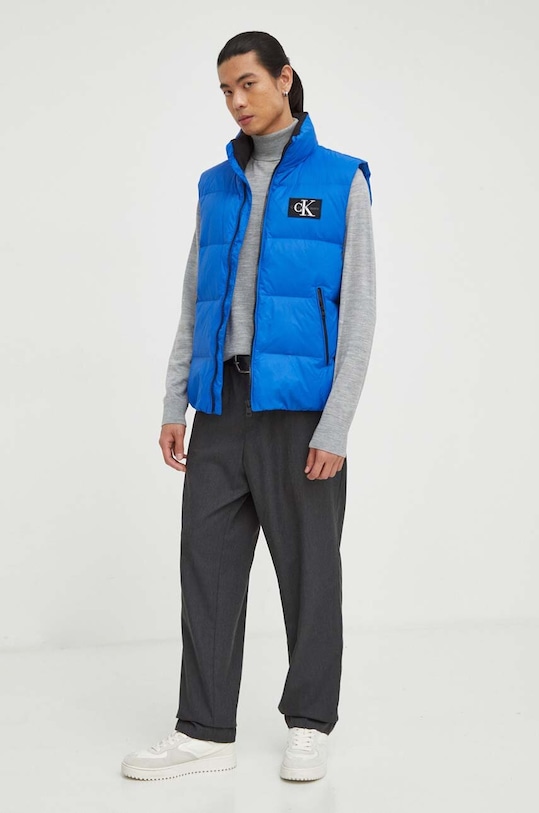 Páperová vesta Calvin Klein Jeans J30J323473 modrá AW23