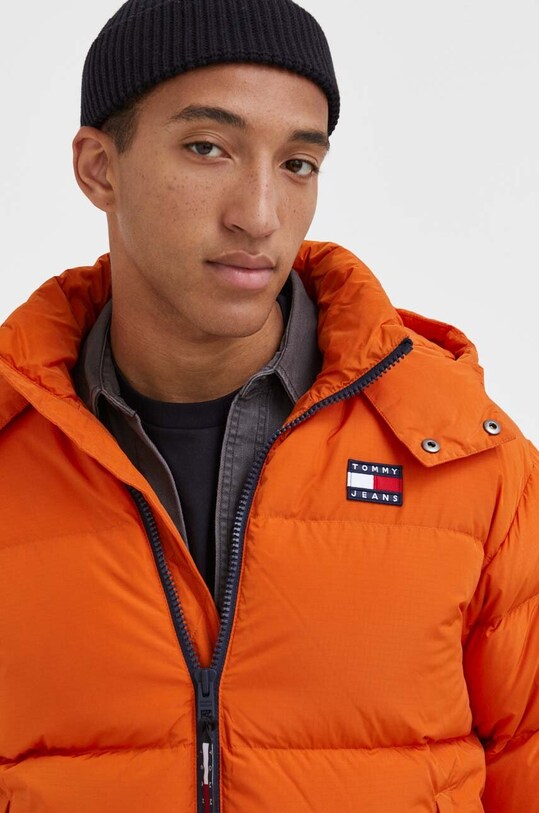 Tommy Jeans geaca de puf DM0DM15445 portocaliu