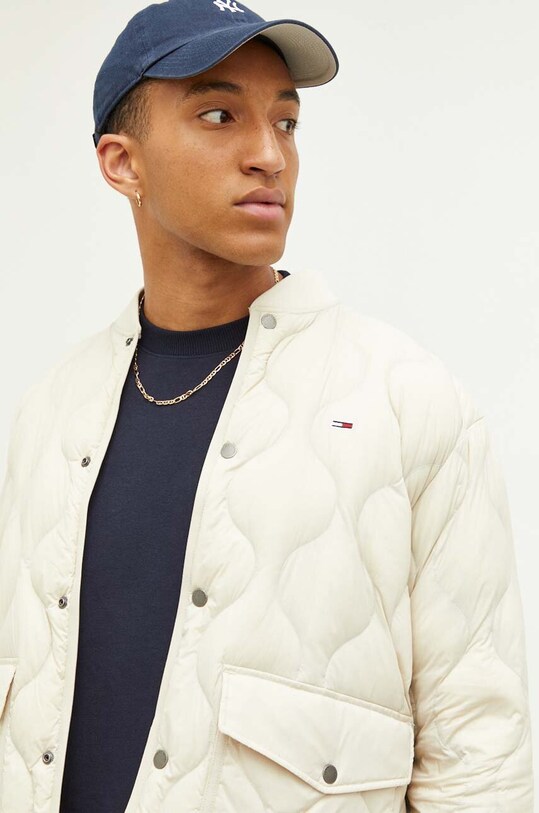 Tommy Jeans kurtka puchowa beżowy DM0DM16717