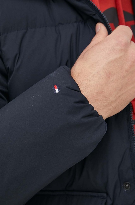 Péřová bunda Tommy Hilfiger MW0MW33960 námořnická modř