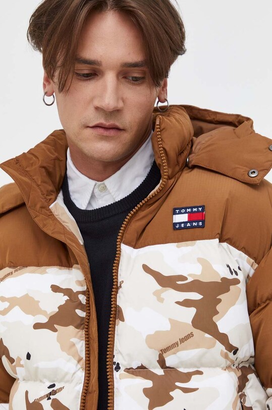 Tommy Jeans kurtka puchowa brązowy DM0DM17224