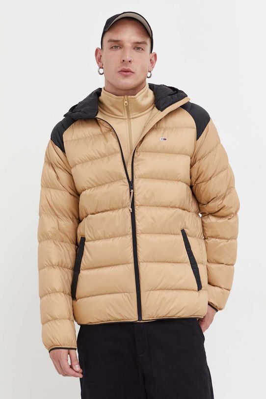 Páperová bunda Tommy Jeans jemné zateplenie béžová DM0DM17233